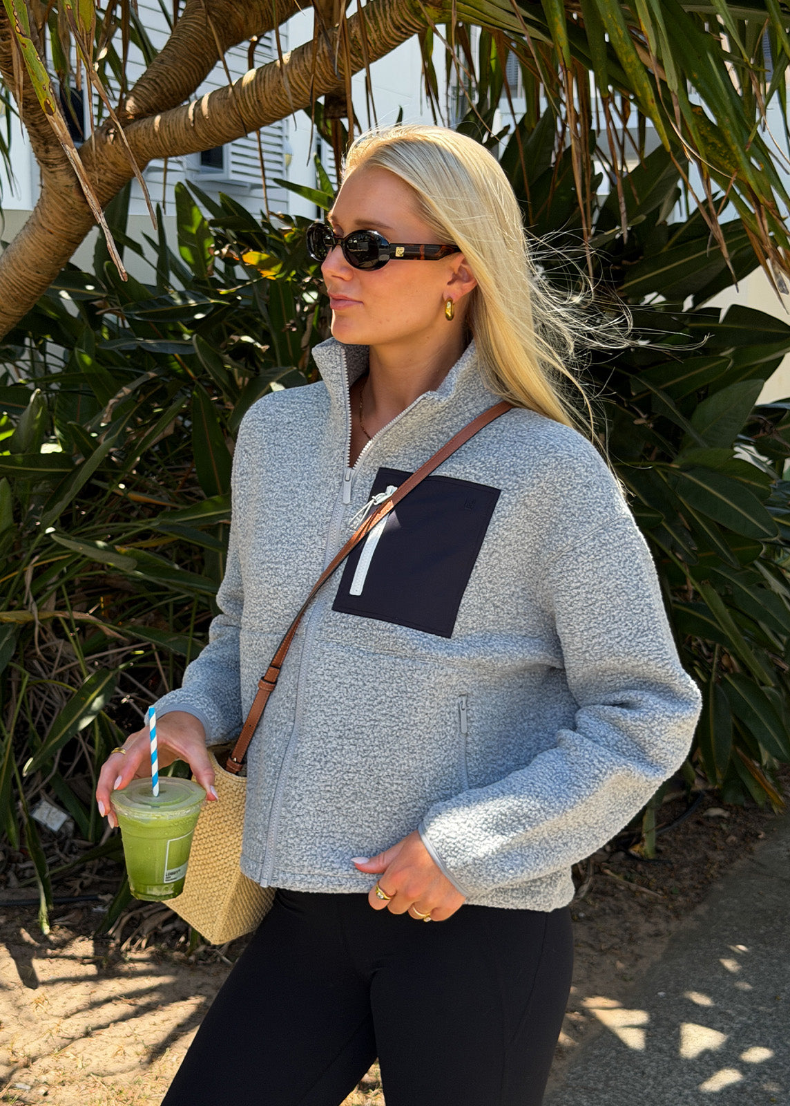 Explore More Contrast Pocket Sherpa