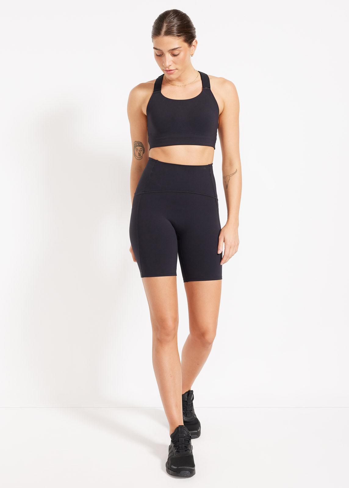 In Pace Short 18cm